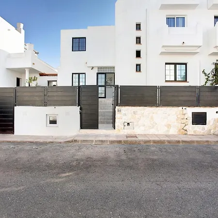 Casa Del Sol Rosa Коральео